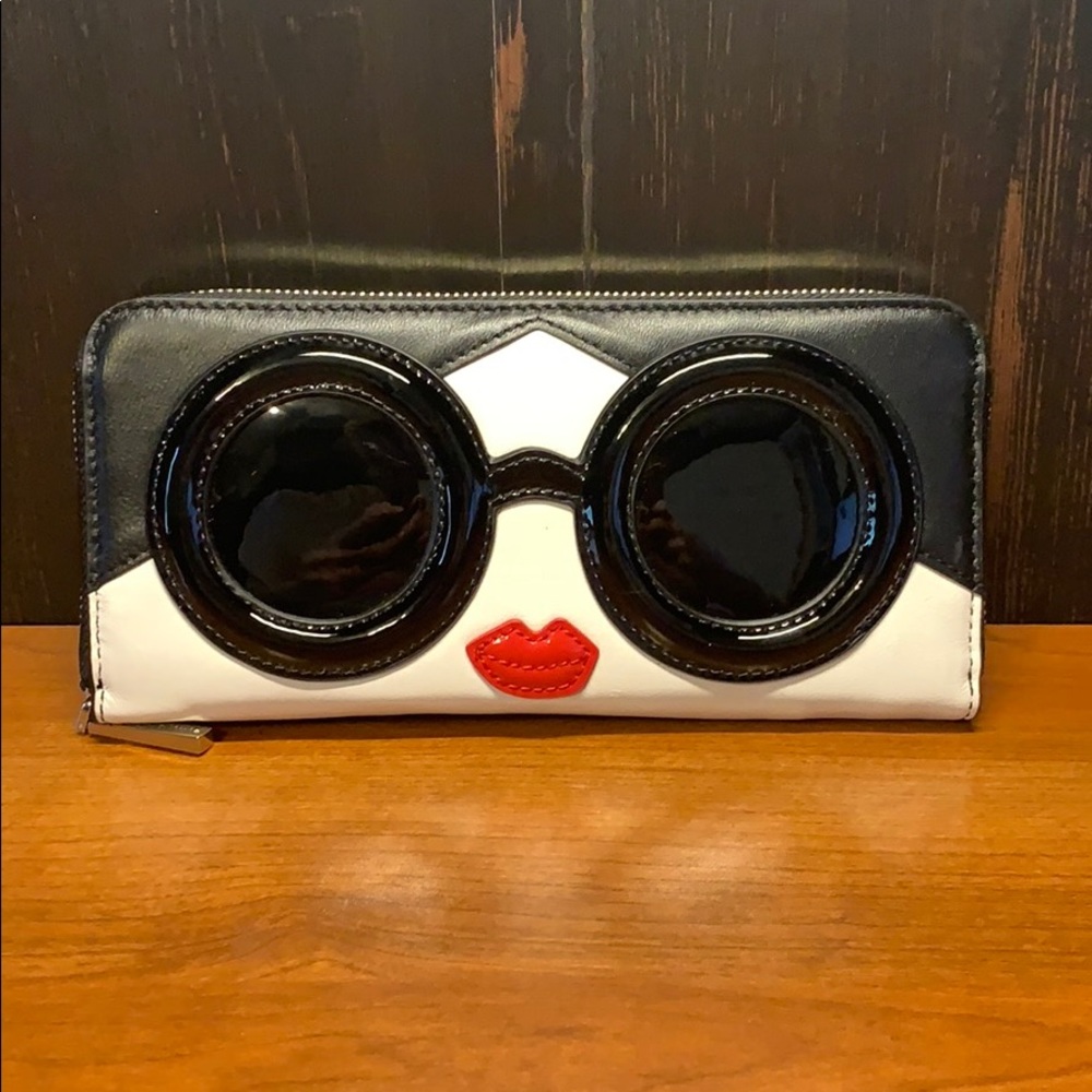 Alice and Olivia Stacey bendet face wallet new